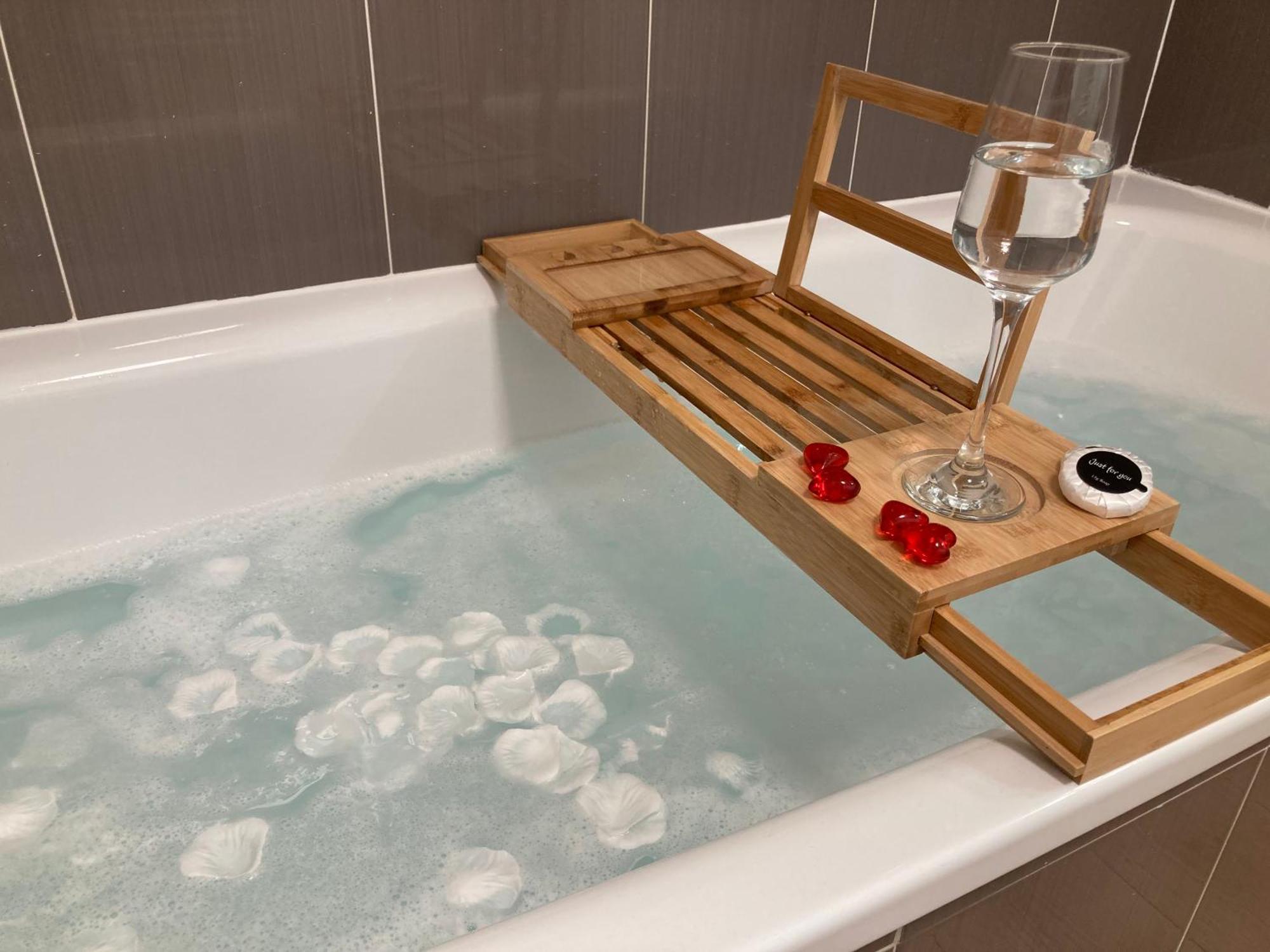 Comfort And Tranquility Near Lyon And Groupama Stadium, 4 Personnes Meyzieu Eksteriør bilde