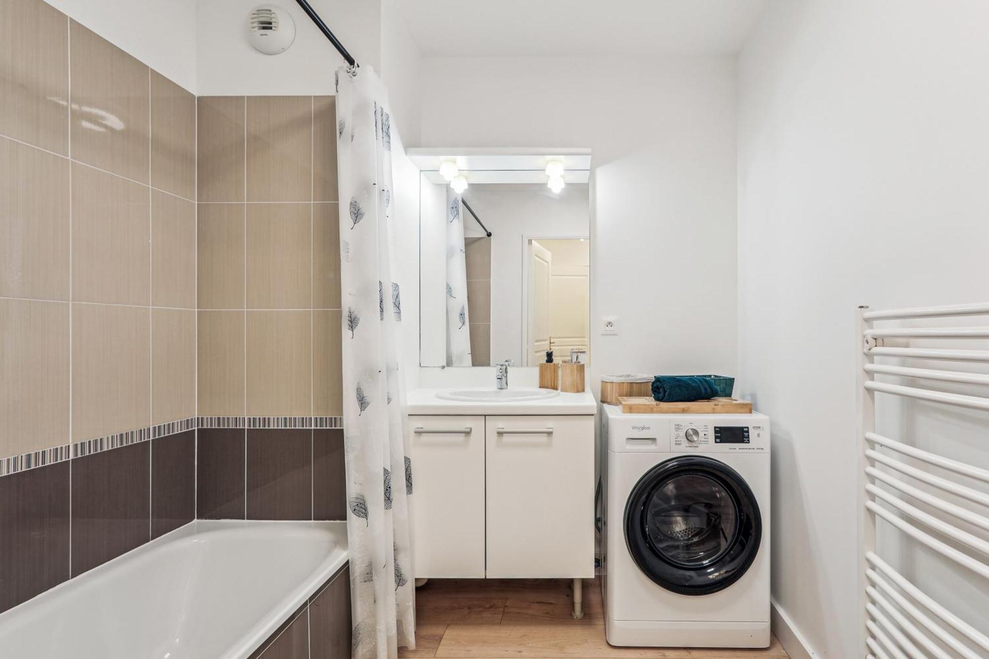 Comfort And Tranquility Near Lyon And Groupama Stadium, 4 Personnes Meyzieu Eksteriør bilde