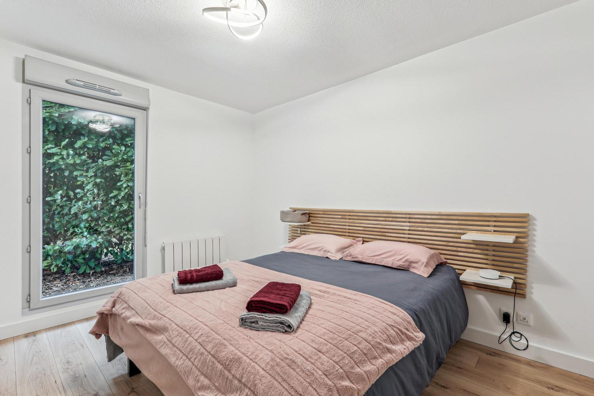 Comfort And Tranquility Near Lyon And Groupama Stadium, 4 Personnes Meyzieu Eksteriør bilde