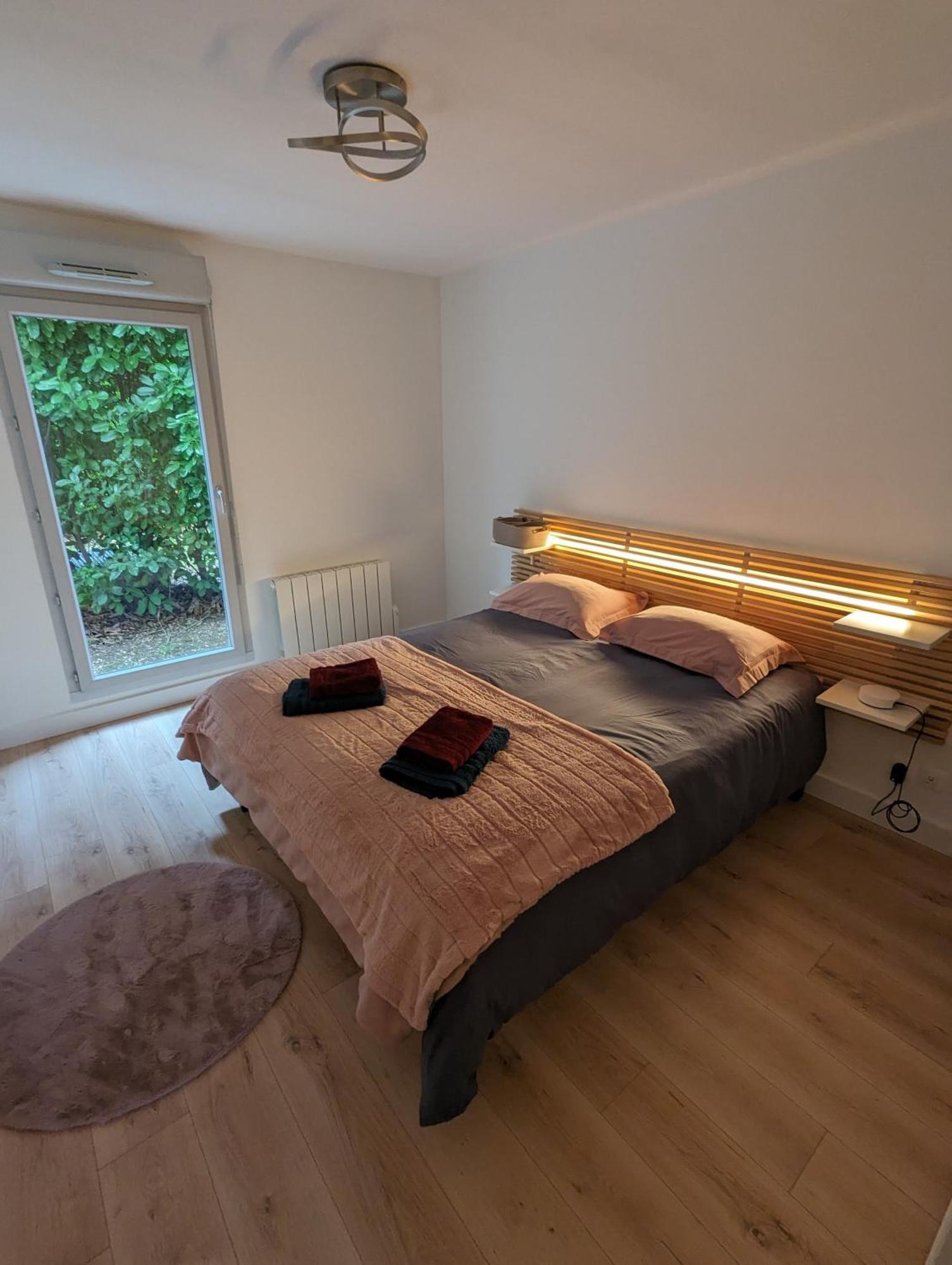 Comfort And Tranquility Near Lyon And Groupama Stadium, 4 Personnes Meyzieu Eksteriør bilde