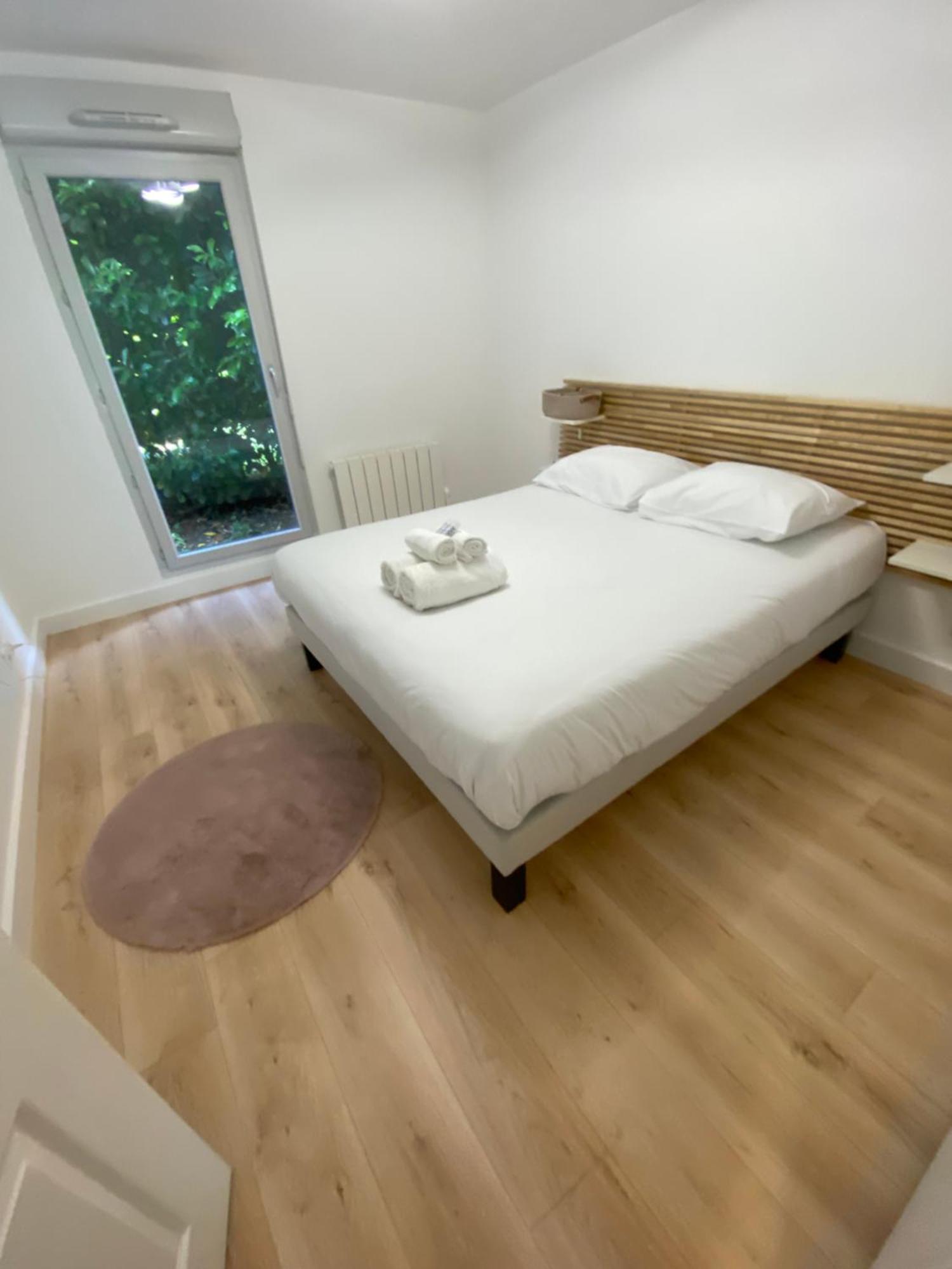 Comfort And Tranquility Near Lyon And Groupama Stadium, 4 Personnes Meyzieu Eksteriør bilde
